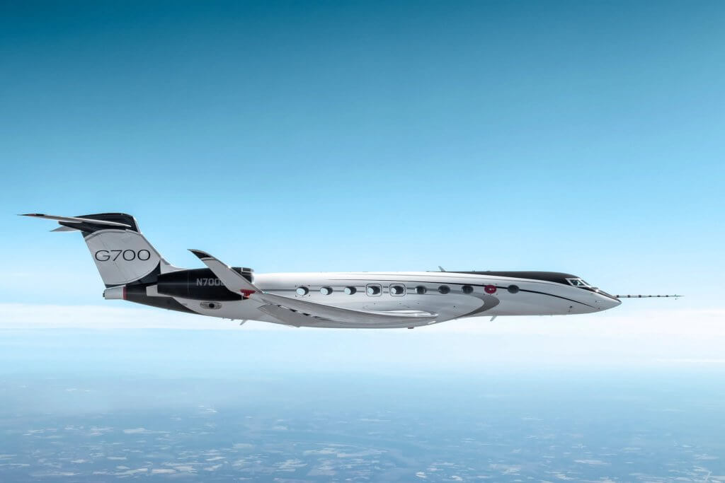 Gulfstream's G700 test aircraft in flight featuring one of business aviation's largest winglets that will be featured on the G800 to improve range and performance 